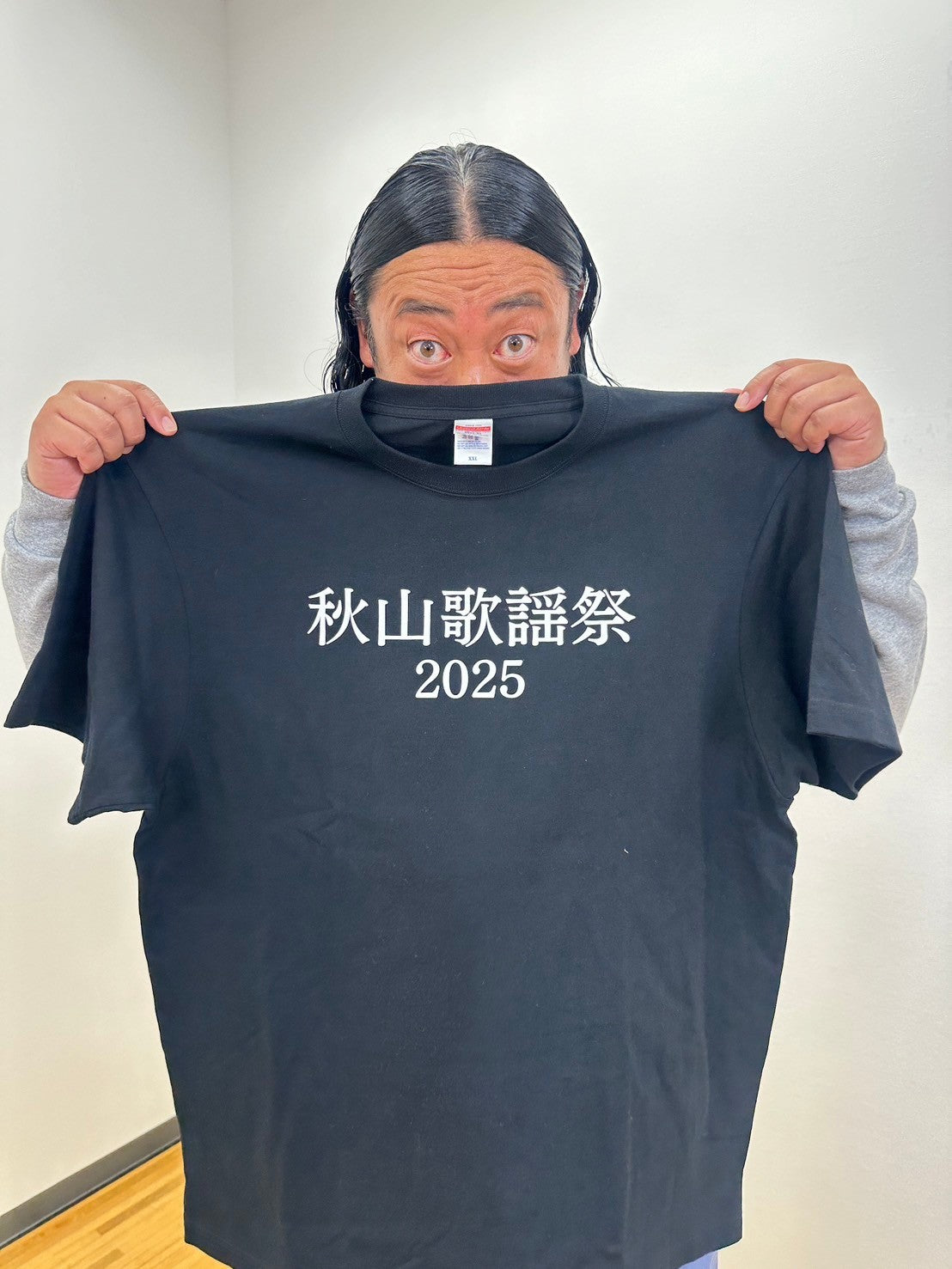 秋山歌謡祭2025Tシャツ【放送終了後のお届けになります】